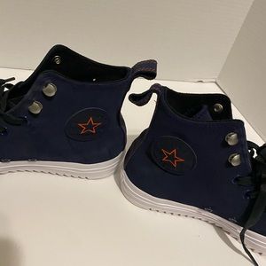 Converse CTAS lugged High top women suede